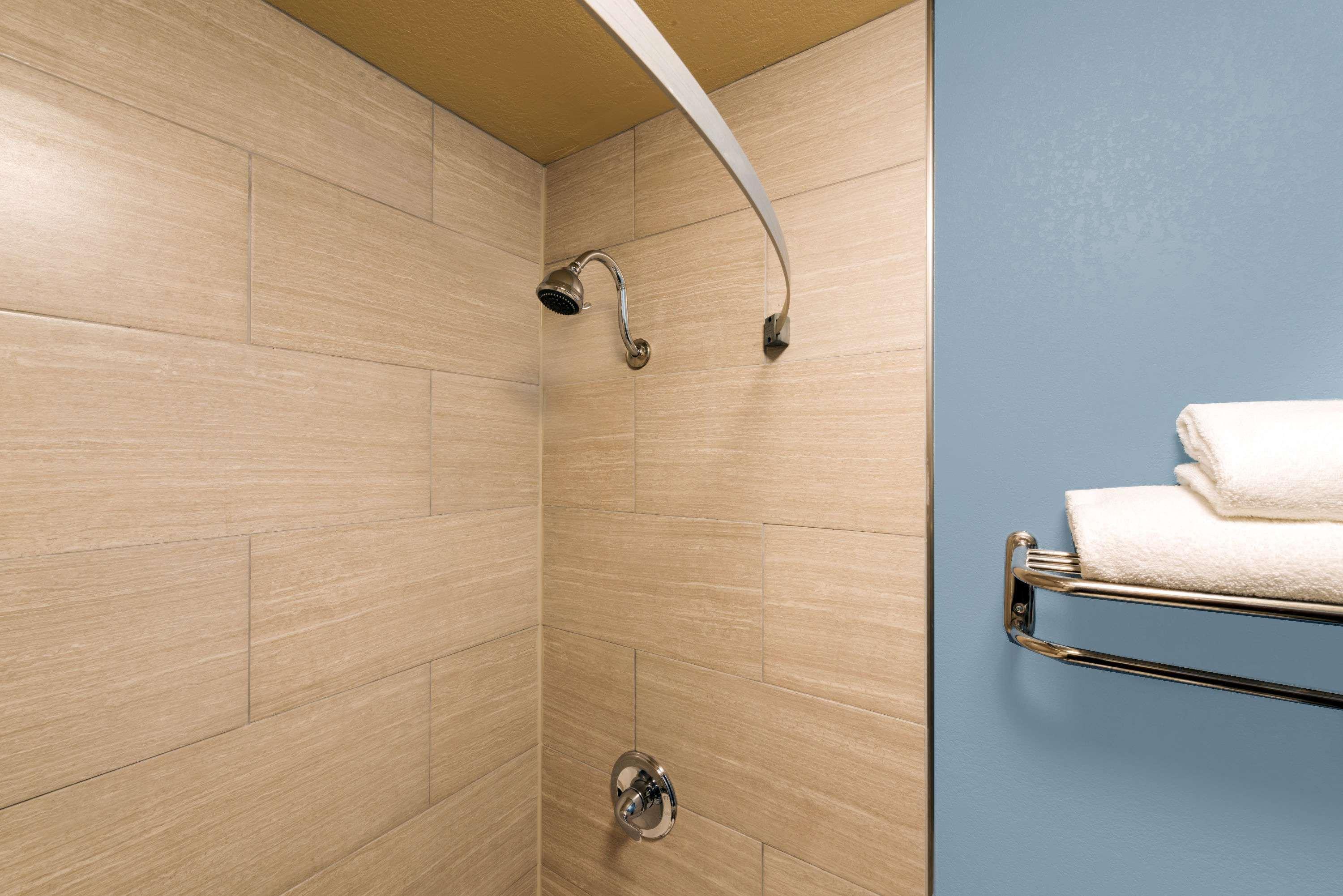 Ramada By Wyndham Louisville North Zewnętrze zdjęcie